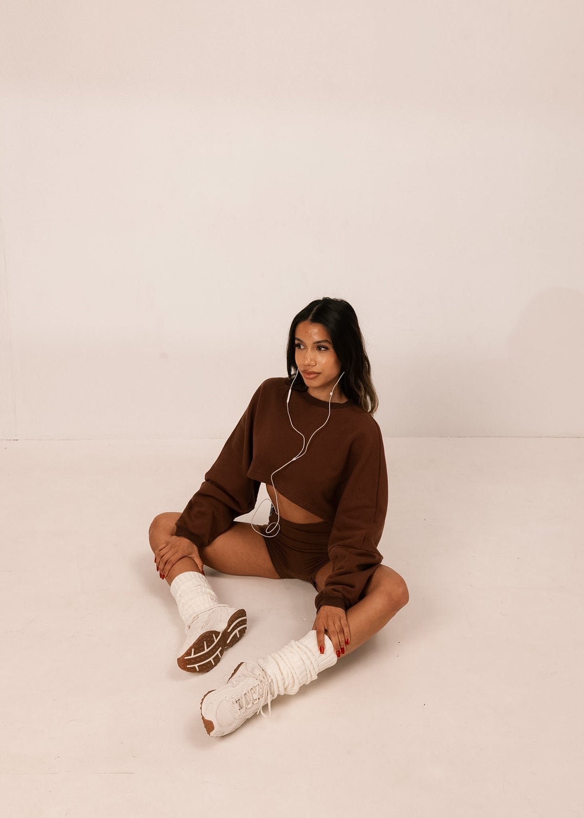 Zenna Active Studio cropped cotton pullover with lantern sleeves – view 2